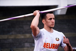 Валерий Изотов ‒ III место в метании копья